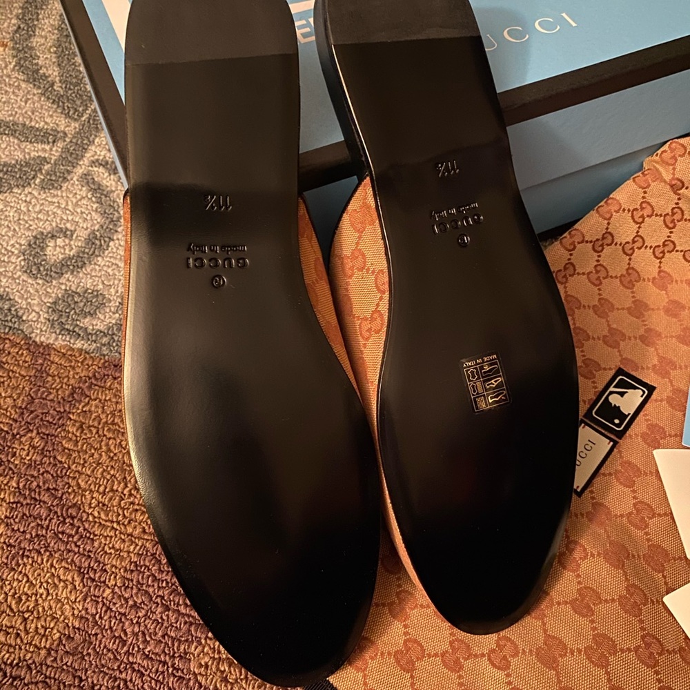 $950 GUCCI GG Slippers with LA Angels Patch BNIB - Picture 6 of 7